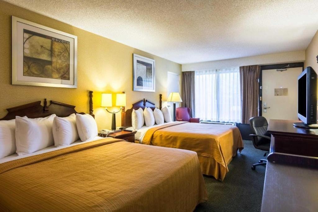 Quality Inn Manassas Bagian luar foto
