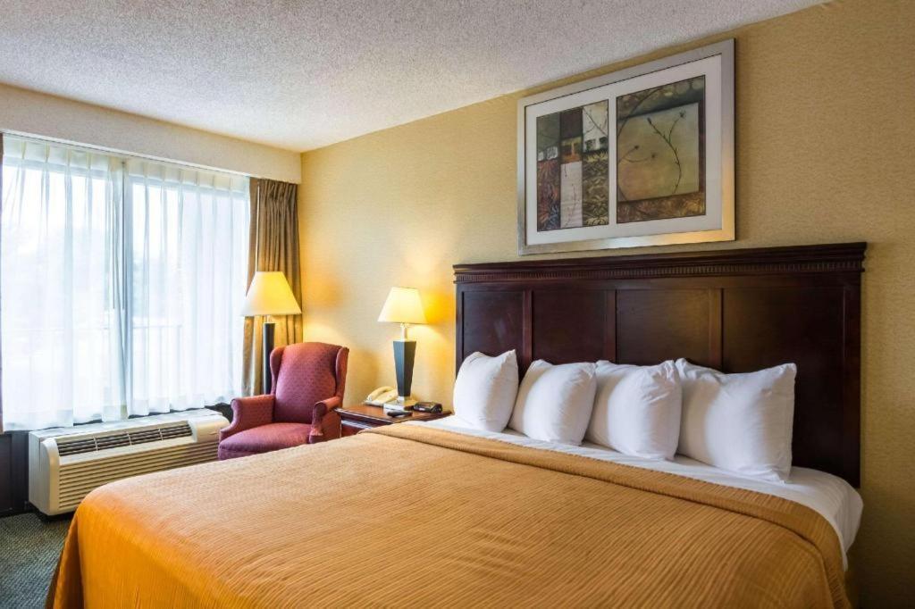 Quality Inn Manassas Bagian luar foto