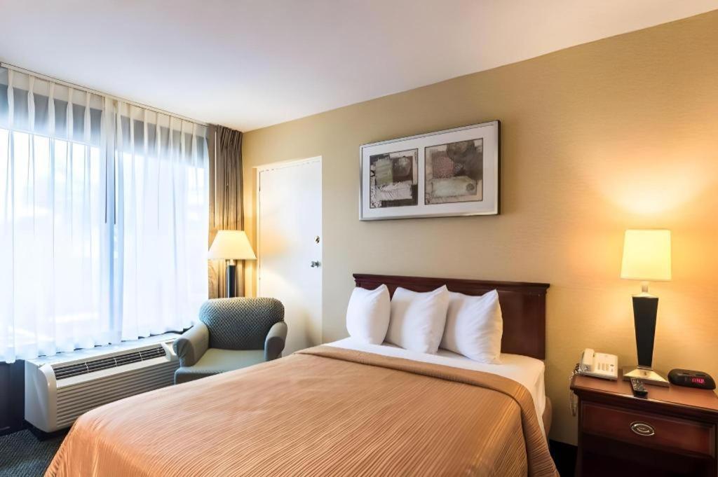 Quality Inn Manassas Bagian luar foto